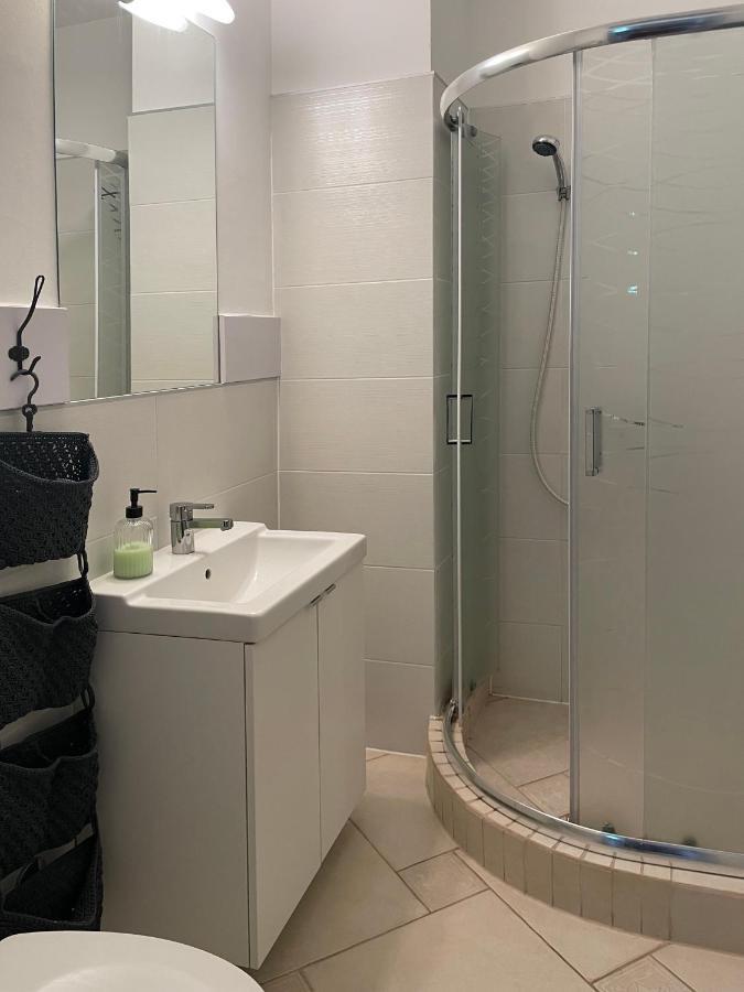 Szélrózsa apartmanház Velence Esterno foto